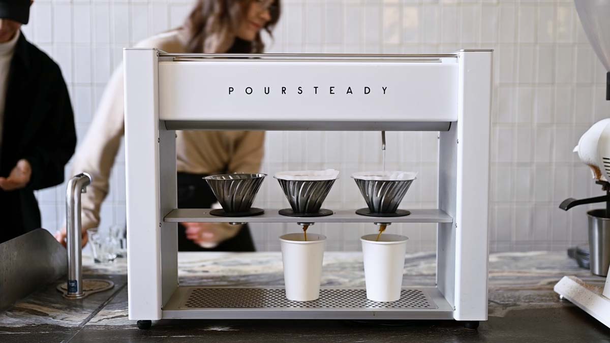 https://poursteady.com/wp-content/uploads/2023/01/poursteady-busy-coffee-shop.jpg